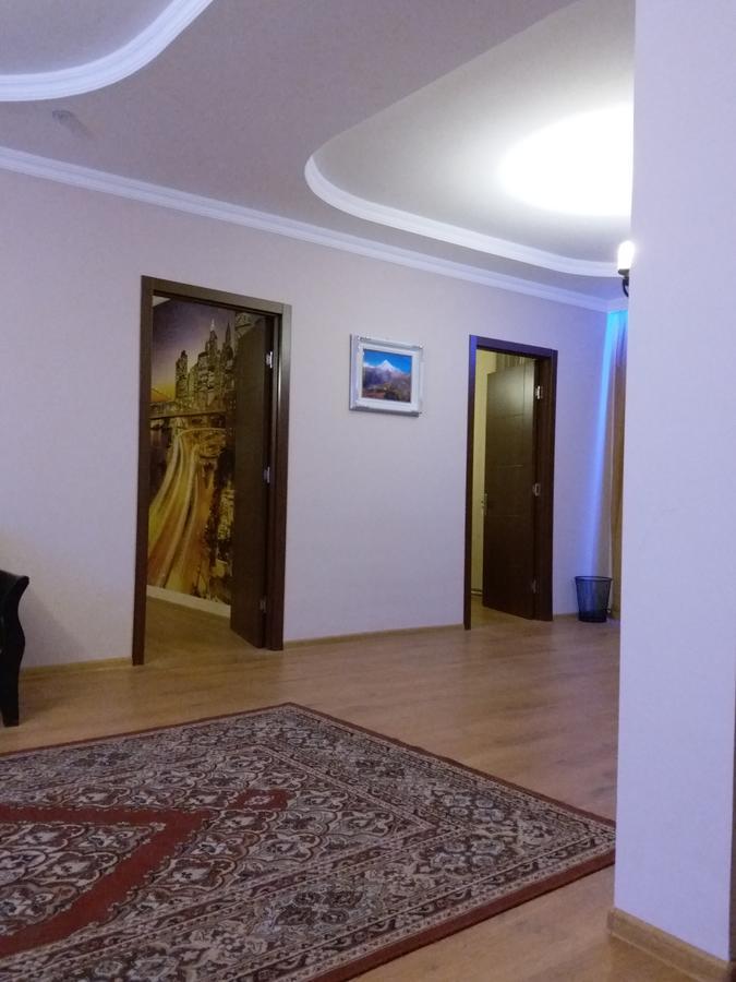 Guest House Sandro Степанцмінда Екстер'єр фото