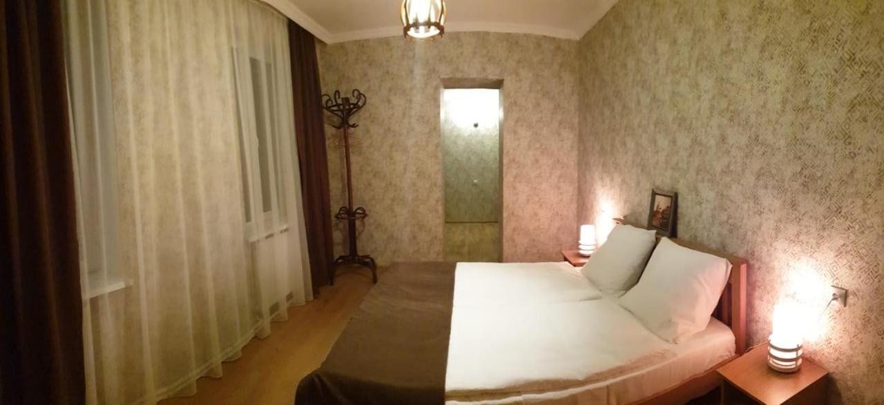 Guest House Sandro Степанцмінда Екстер'єр фото